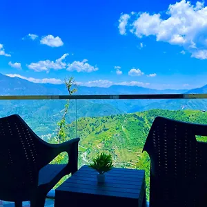 shambhu-classic-inn.hotels-munnar.com/