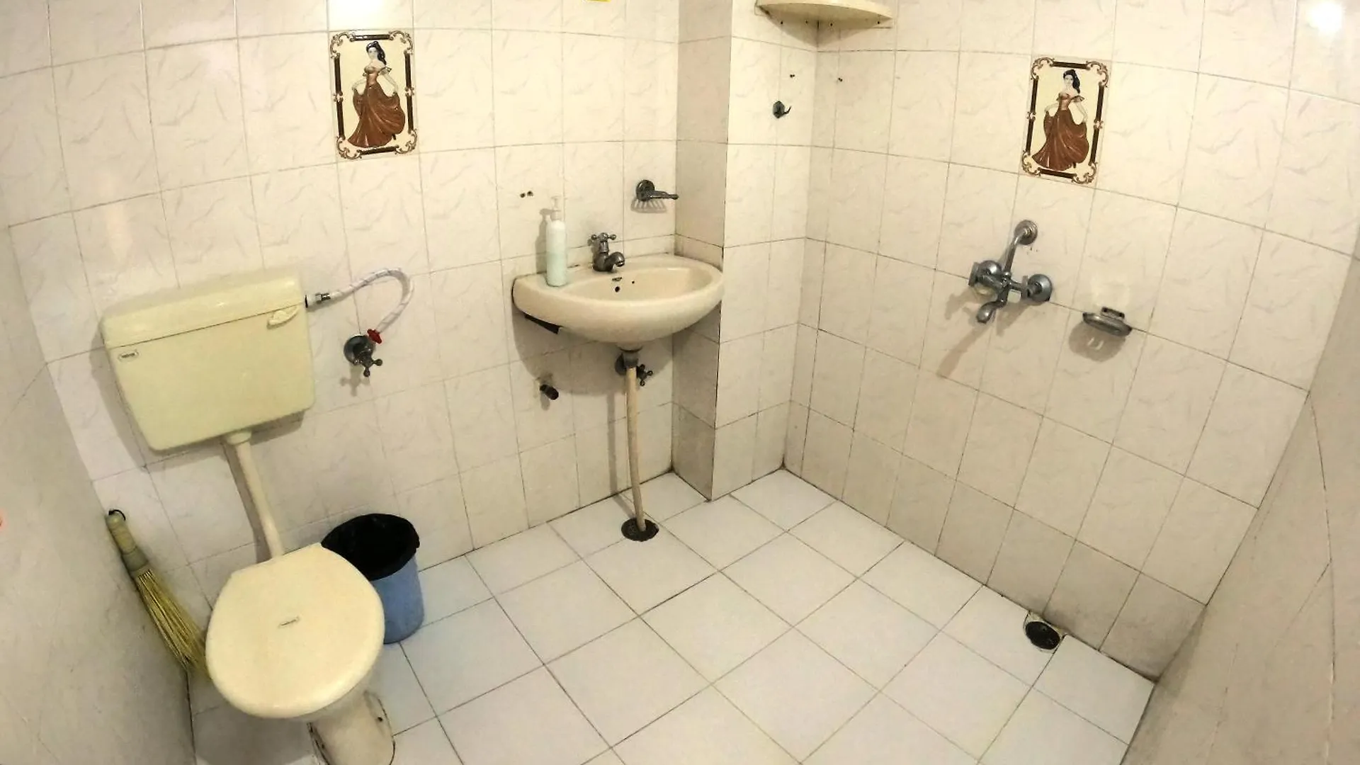 Nomadic Hostel Udaipur